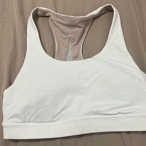 lululemon sports bra!